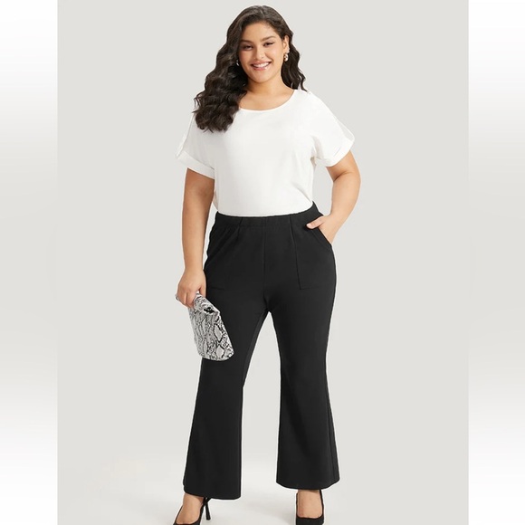 BloomChic Plus Size Solid Pocket Flare Leg Elastic Waist Pants - Picture 3 of 4